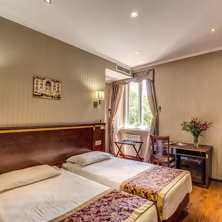 Rome Love Hotel Отель *