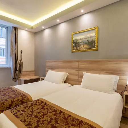 Rome Love Hotel