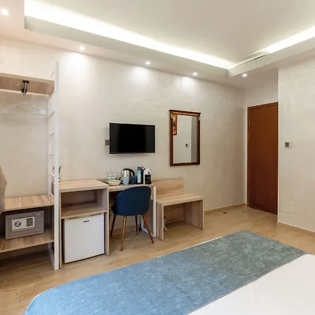 Rome Love Hotel *